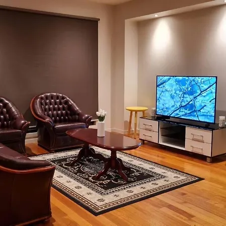 Peaceful 3 Bedroom House In Melton Vic Exterior photo