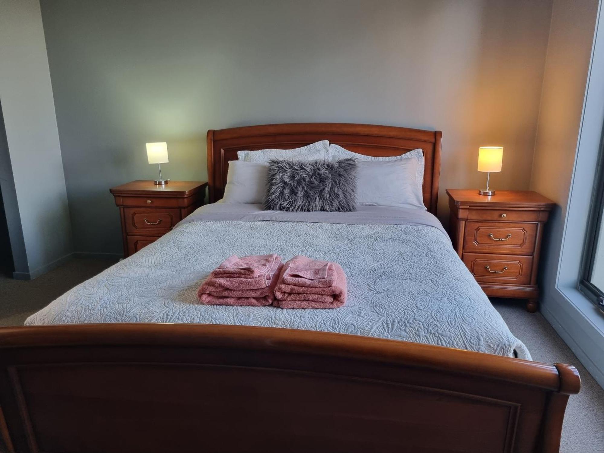 Peaceful 3 Bedroom House In Vic * Melton South